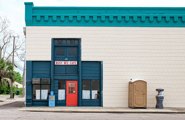 Best Portable restroom trailer rental  in Chesapeake, OH
